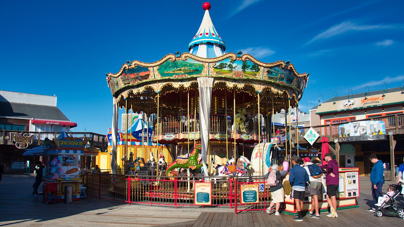 San Francisco Carousel & Bay Plunge at Pier 39