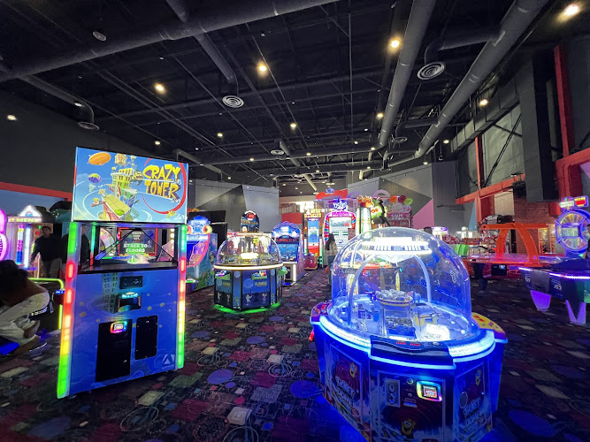 Round1 Bowling & Arcade Sunvalley Shopping Center