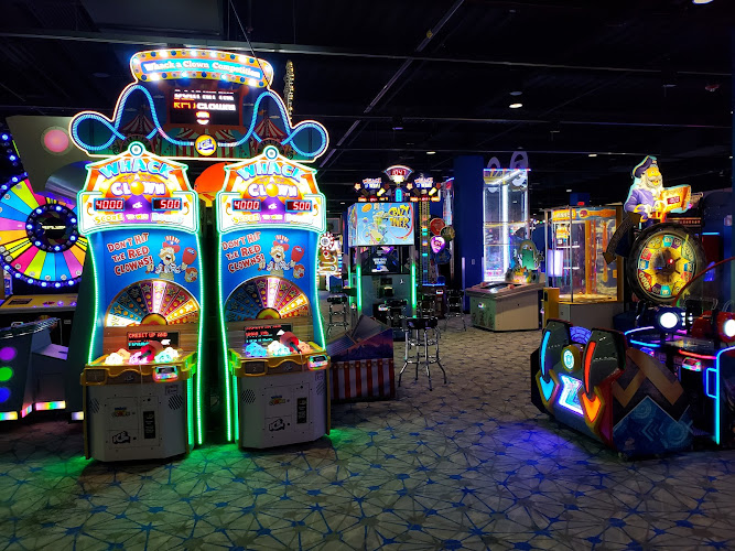 Round1 Bowling & Arcade Promenade Temecula