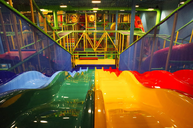 Billy Beez Anaheim Gardenwalk