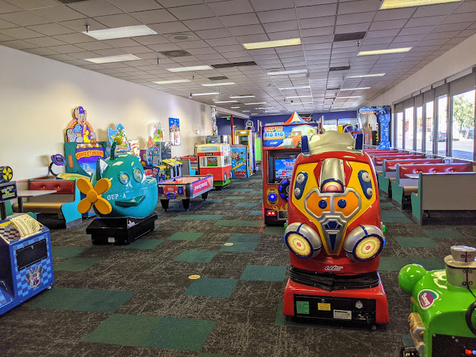 Chuck E. Cheese