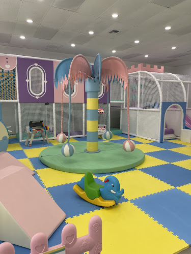 Lil Munchkins Indoor (Reservations Only) Playground LLC