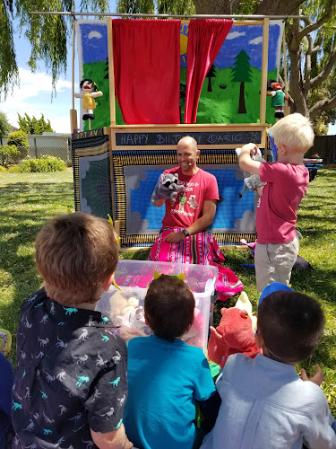 Ricky Roo & Friends Puppet Shows