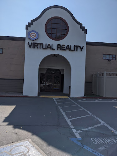 Zion Virtual Reality Family Entertainment: Free-walk VR – move around for real
