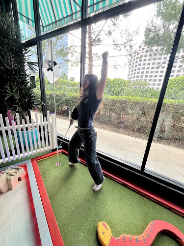 Holey Moley Golf Club Irvine