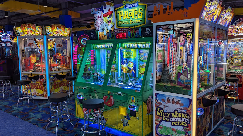 Round1 Bowling & Arcade Westfield Galleria at Roseville